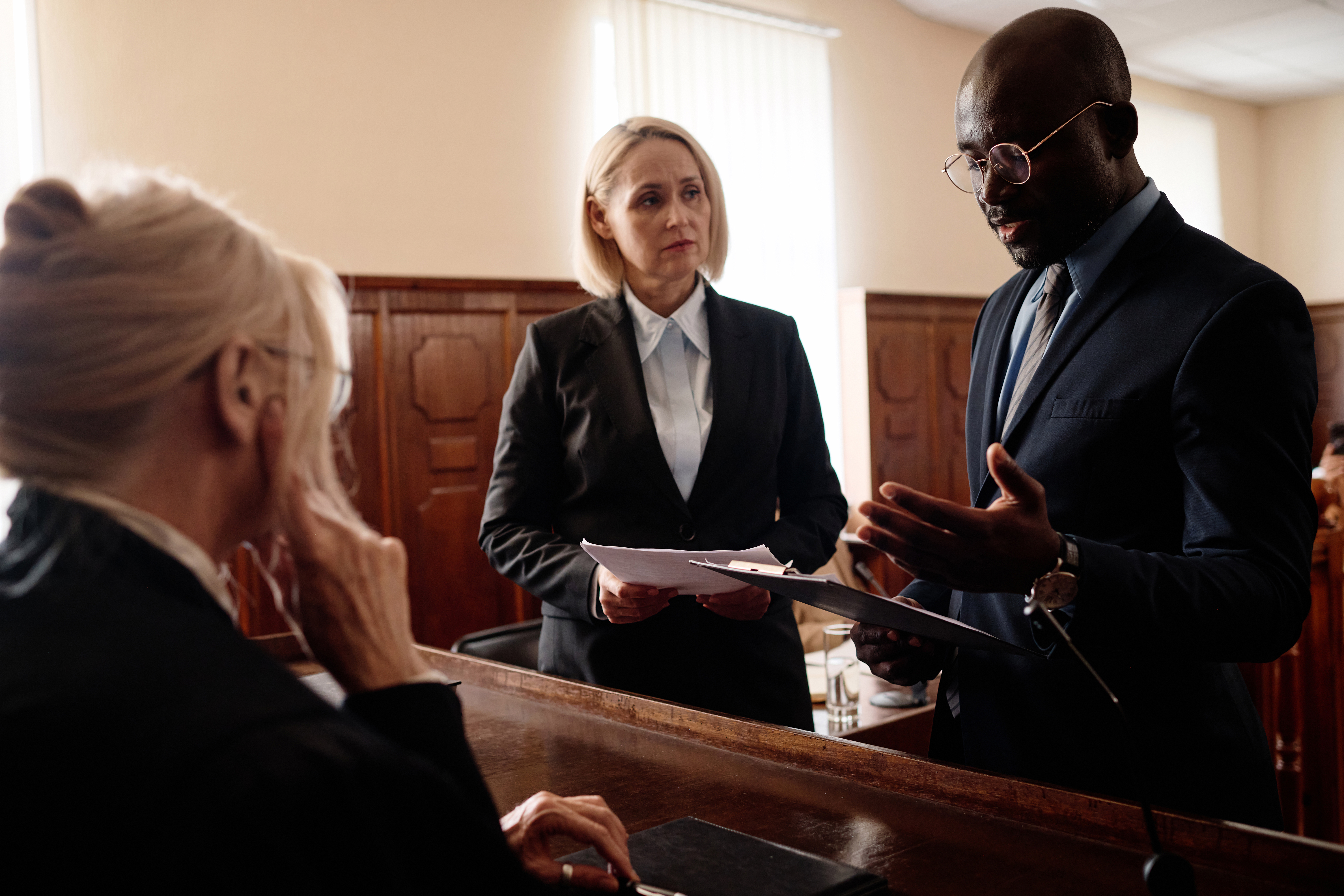 Abogados en junta